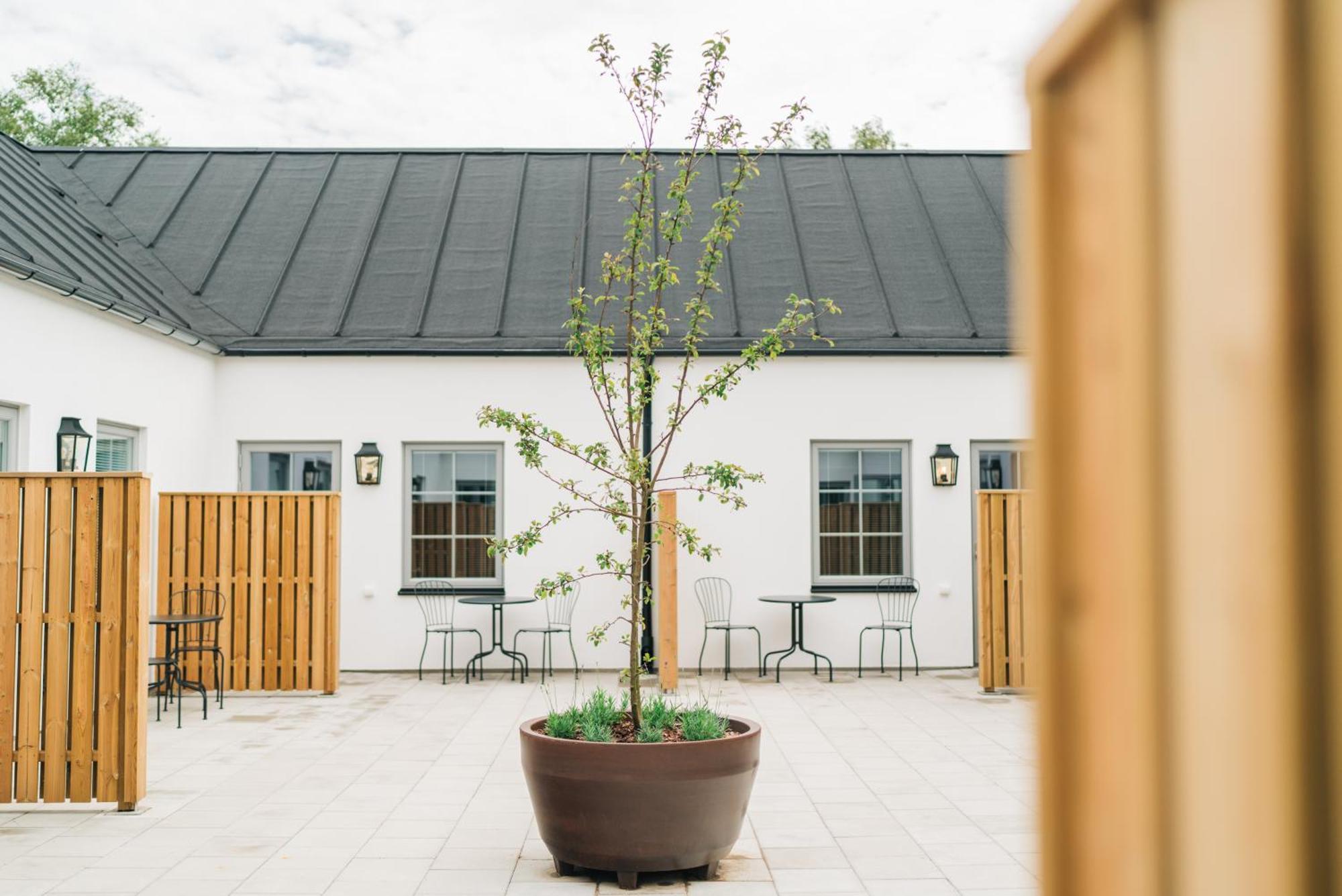 Maelarhusen Semesterby Oesterlen - Stugor & Gardssviter Sandby Bagian luar foto