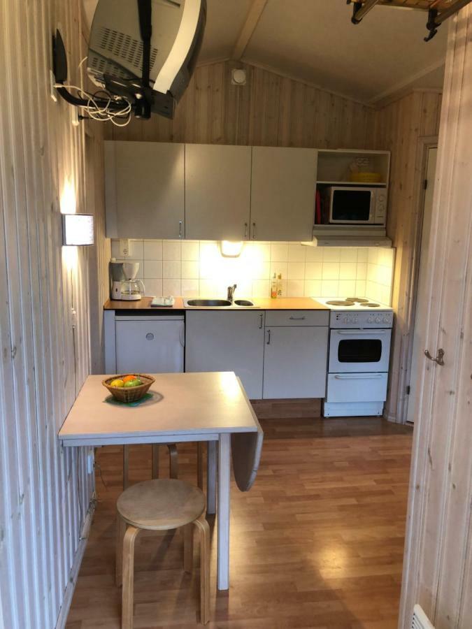 Maelarhusen Semesterby Oesterlen - Stugor & Gardssviter Sandby Bagian luar foto