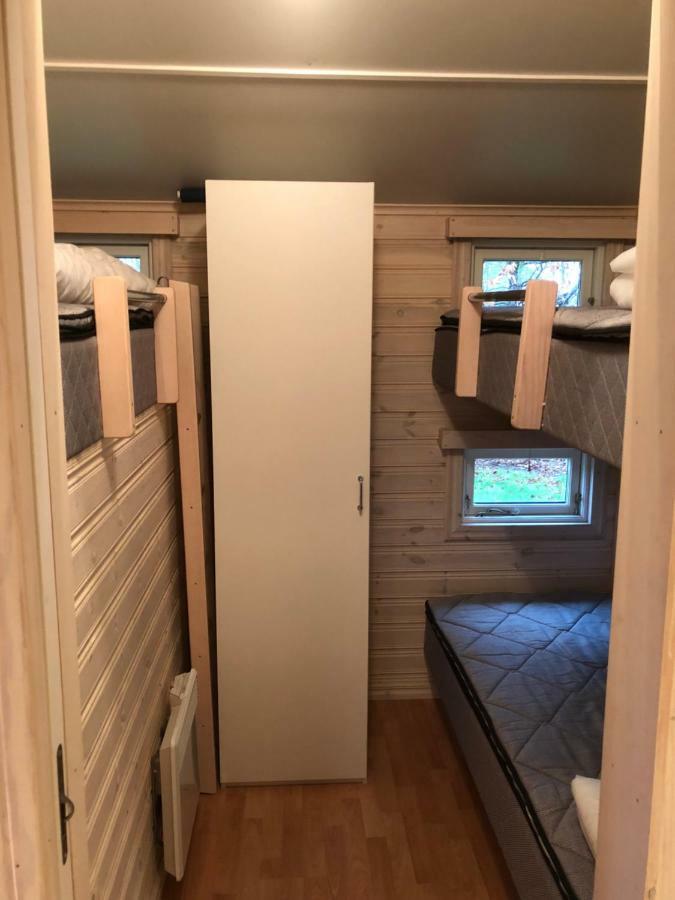Maelarhusen Semesterby Oesterlen - Stugor & Gardssviter Sandby Bagian luar foto
